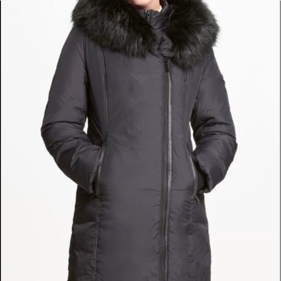 BRAND NEW DKNY DOWN FILLED WINTER COAT - Picture 2 of 4